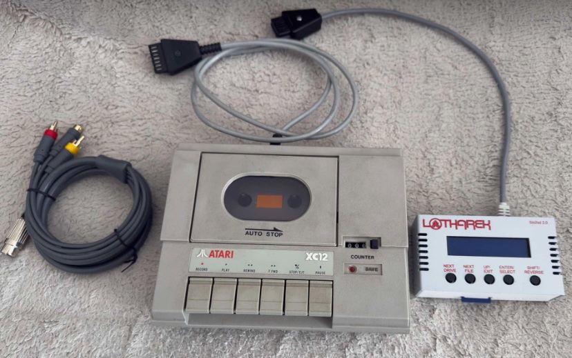 Atari magnetof&oacute;ny a pr&iacute;slu&scaron;enstvo